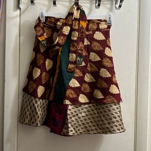 Short sari silk skirt size 4-12.